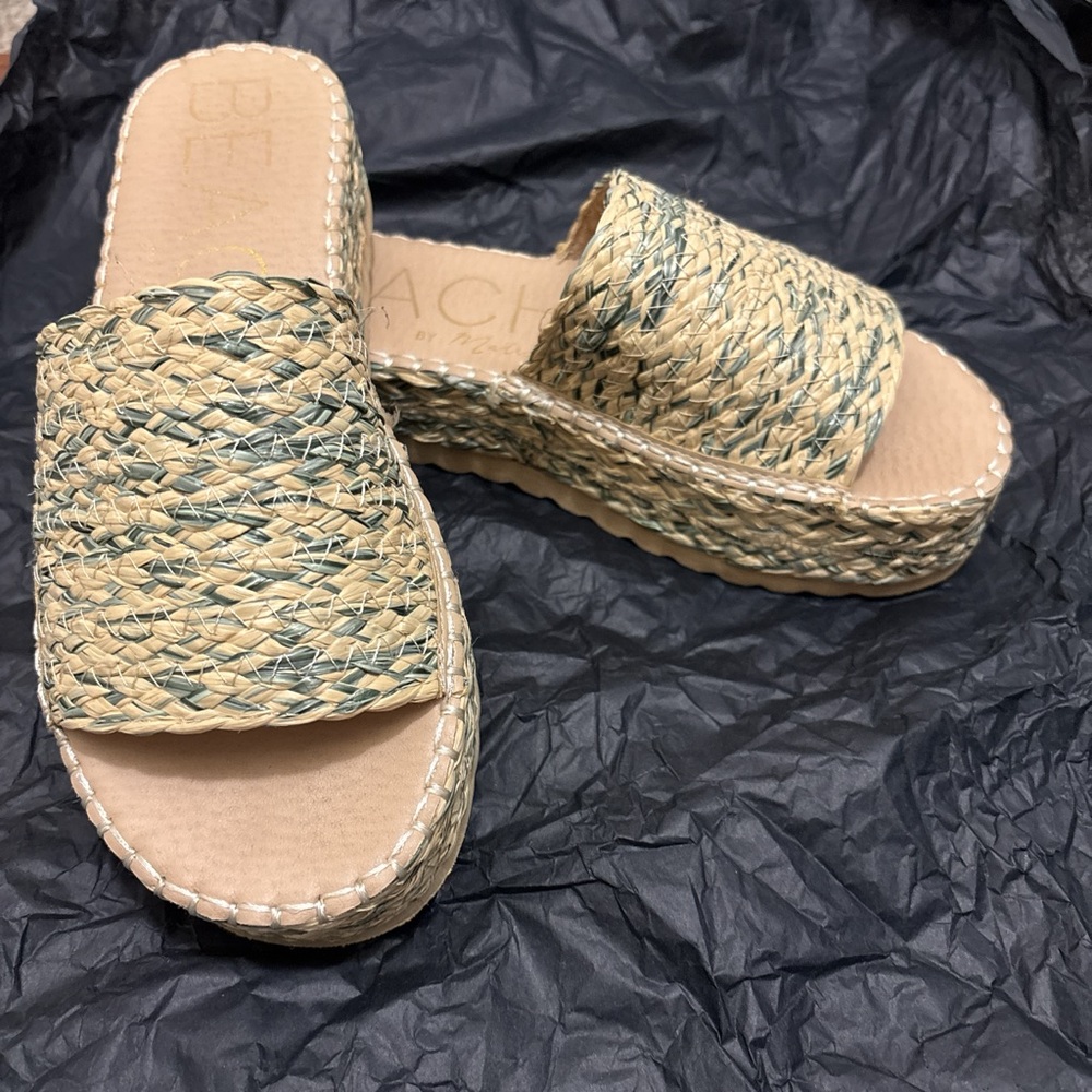 Woven Tan and Green Women's Sandals